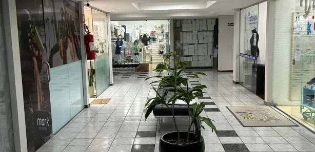 Loja / Salão / Ponto Comercial à venda, 168m² no Bigorrilho, Curitiba