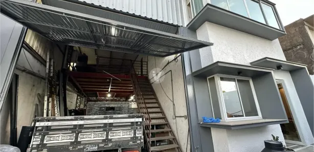Galpão / Depósito / Armazém à venda, 250m² no Patronato, Santa Maria