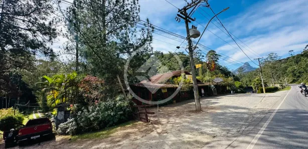 Loja / Salão / Ponto Comercial à venda, 235m² no Vargem Grande, Teresópolis
