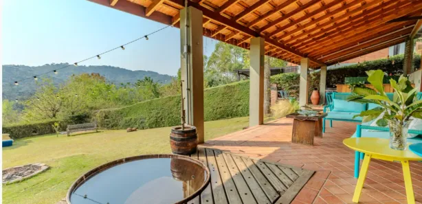 Casa de Condomínio com 3 Quartos à venda, 160m² no Vila Capivari, Campos do Jordão