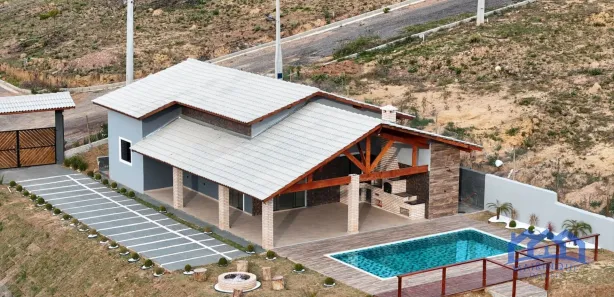 Fazenda / Sítio / Chácara com 3 Quartos à venda, 1000m² no , Mairinque