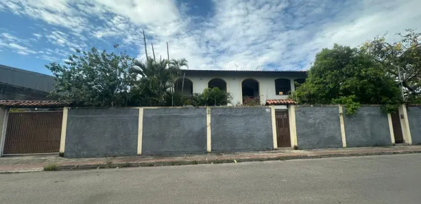 Casa com 7 Quartos à venda, 1800m² no Estância Monazítica, Serra