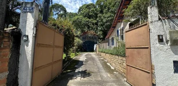 Terreno / Lote / Condomínio à venda, 1153m² no Castelanea, Petrópolis