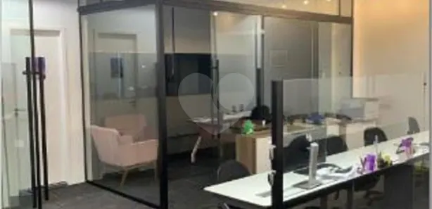 Prédio Inteiro à venda, 893m² no Vila Santa Luzia, Taboão da Serra
