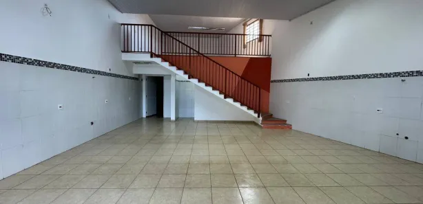 Galpão / Depósito / Armazém para venda ou aluguel, 163m² no Residencial Quinta dos Vinhedos, Bragança Paulista