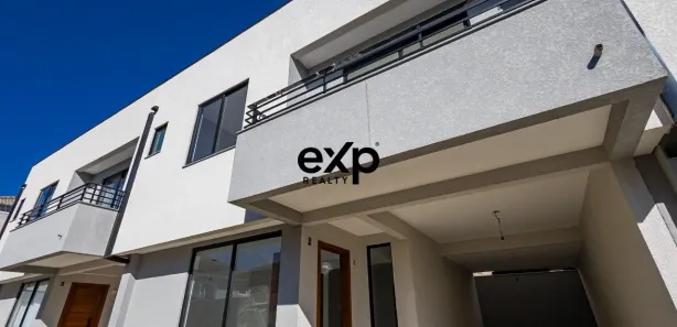 Sobrado com 3 Quartos à venda, 133m² no São Braz, Curitiba