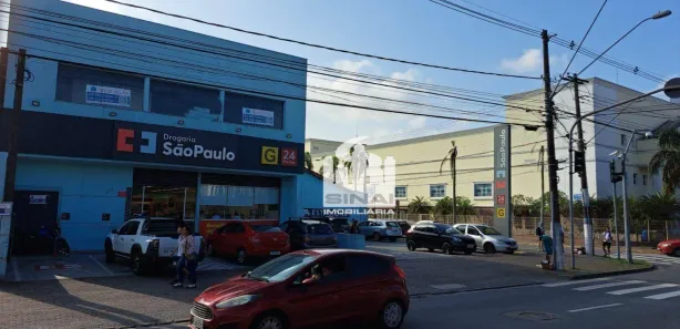 Prédio Inteiro à venda, 780m² no Real, Praia Grande