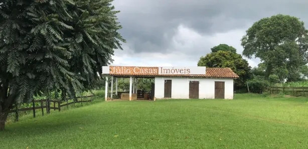 Fazenda / Sítio / Chácara com 3 Quartos à venda, 200m² no Jundiaquara, Araçoiaba da Serra