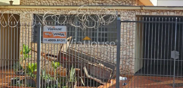 Casa Comercial com 3 Quartos à venda, 203m² no Centro, Cravinhos