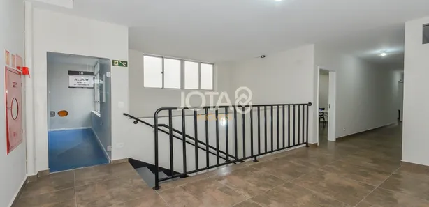 Conjunto Comercial / Sala para alugar, 70m² no Bacacheri, Curitiba