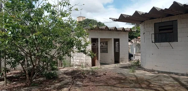 Casa Comercial para venda ou aluguel, 1500m² no Goitacazes, Campos dos Goytacazes