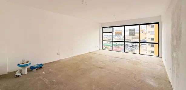 Conjunto Comercial / Sala à venda, 45m² no Centro, Canoas