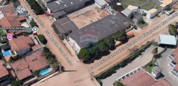 Galpão / Depósito / Armazém para alugar, 850m² no Candelária, Natal