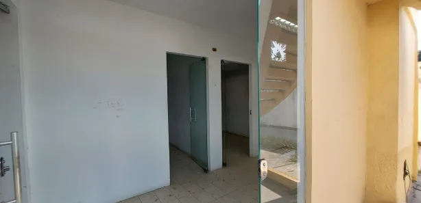 Prédio Inteiro com 6 Quartos para venda ou aluguel, 583m² no Granja Viana, Cotia