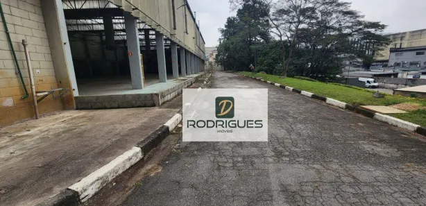 Galpão / Depósito / Armazém para alugar, 5000m² no Piraporinha, Diadema