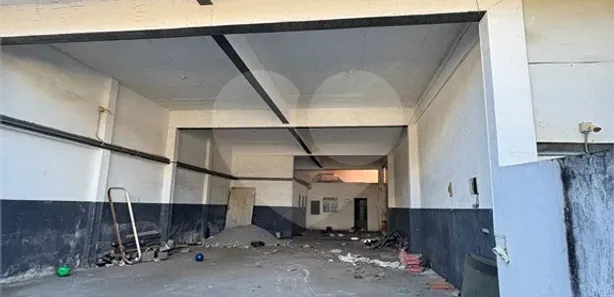 Prédio Inteiro para venda ou aluguel, 250m² no Vila Virgínia, Itaquaquecetuba