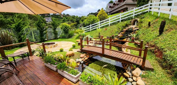 Casa de Condomínio com 5 Quartos à venda, 232m² no Colinas Capivari, Campos do Jordão
