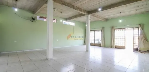 Loja / Salão / Ponto Comercial à venda, 240m² no Residencial Lagoa dos Mandarins, Divinópolis