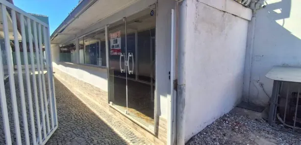 Loja / Salão / Ponto Comercial para alugar, 52m² no Manguinhos, Armação dos Búzios