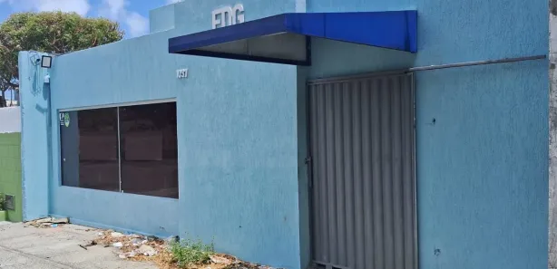 Loja / Salão / Ponto Comercial com 7 Quartos à venda, 300m² no Lagoa Nova, Natal
