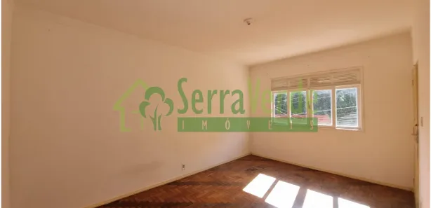 Casa com 3 Quartos para alugar, 85m² no Castelanea, Petrópolis