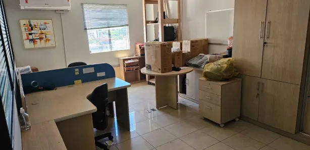 Conjunto Comercial / Sala para alugar, 64m² no Pitangueiras, Lauro de Freitas