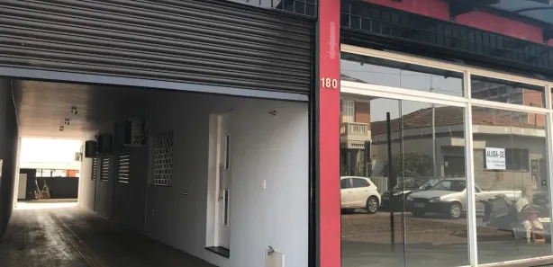Loja / Salão / Ponto Comercial com 1 Quarto para alugar, 200m² no Centro, Araras