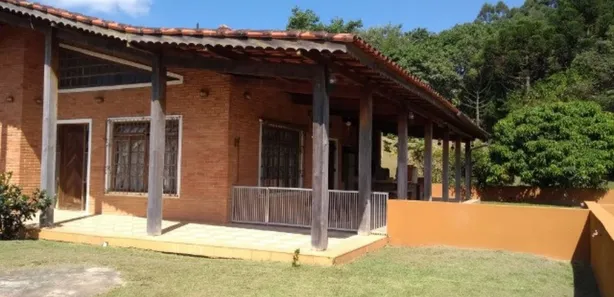 Fazenda / Sítio / Chácara com 5 Quartos à venda, 250m² no , Mairinque