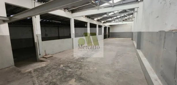 Galpão / Depósito / Armazém para alugar, 700m² no Arraial Paulista, Taboão da Serra
