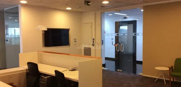 Conjunto Comercial / Sala para alugar, 740m² no Dezoito do Forte Empresarial/Alphaville., Barueri