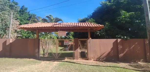 Fazenda / Sítio / Chácara com 3 Quartos para alugar, 1000m² no Centro (Padre Nóbrega), Marília