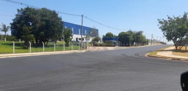 Galpão / Depósito / Armazém à venda, 2200m² no Cascata, Paulínia