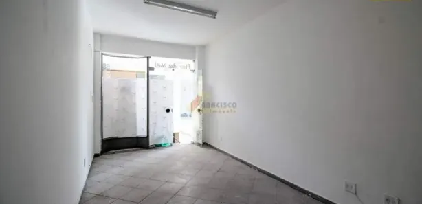 Loja / Salão / Ponto Comercial à venda, 17m² no Bom Pastor, Divinópolis
