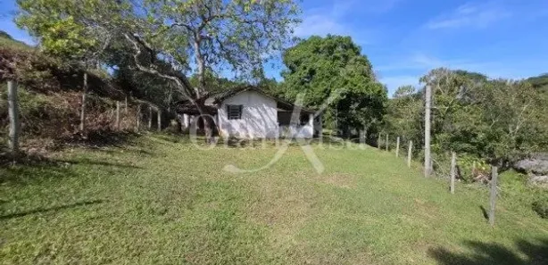 Fazenda / Sítio / Chácara com 4 Quartos à venda, 26370m² no Maraporã, Cachoeiras de Macacu