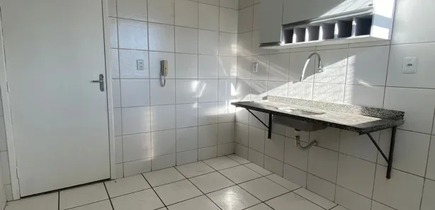 Apartamento com 2 Quartos para alugar, 75m² no Niterói, Volta Redonda