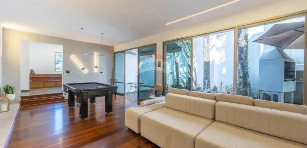 Casa com 5 Quartos para alugar, 398m² no Vila Tramontano, São Paulo