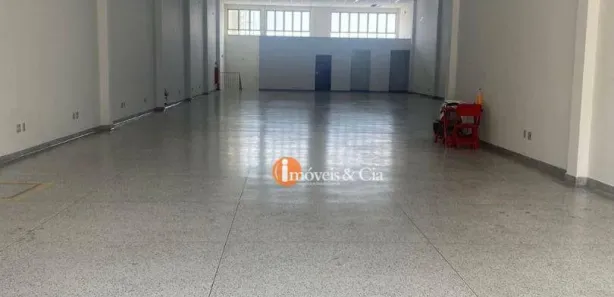 Loja / Salão / Ponto Comercial à venda, 720m² no Centro, Atibaia