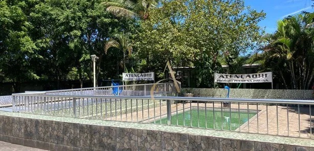 Fazenda / Sítio / Chácara com 2 Quartos à venda, 1000m² no Tinguá, Nova Iguaçu