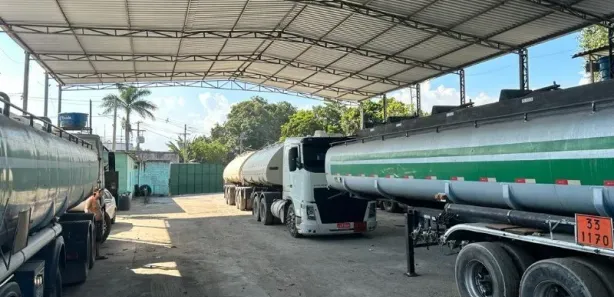 Galpão / Depósito / Armazém à venda, 1000m² no Chácaras Rio-Petrópolis, Duque de Caxias