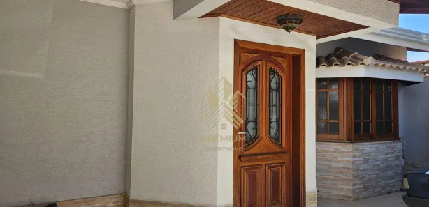 Casa com 3 Quartos para venda ou aluguel, 362m² no Vila Santista, Atibaia