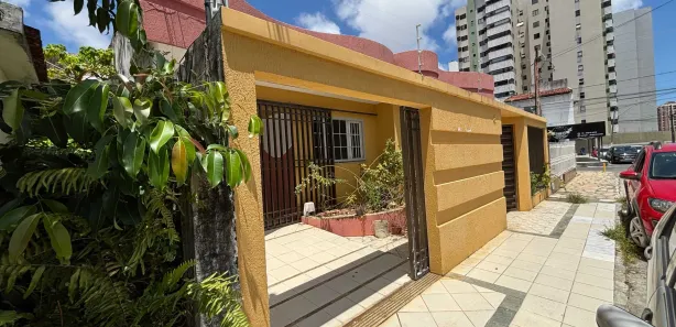 Casa com 3 Quartos à venda, 280m² no Grageru, Aracaju