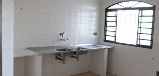 Fazenda / Sítio / Chácara com 2 Quartos à venda, 210m² no Caçapava Velha, Caçapava