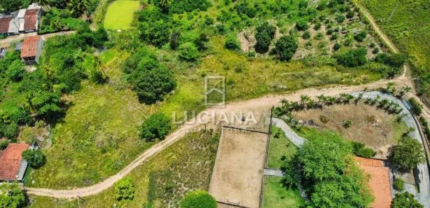 Fazenda / Sítio / Chácara com 2 Quartos à venda, 200m² no Zona Rural, Pombos