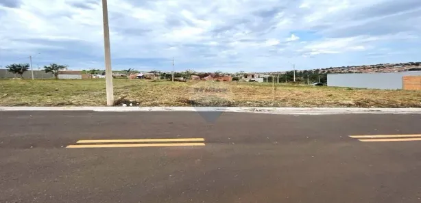Terreno / Lote / Condomínio à venda, 200m² no , Cravinhos