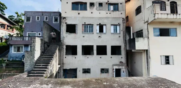 Prédio Inteiro à venda, 850m² no Centro, Mairiporã
