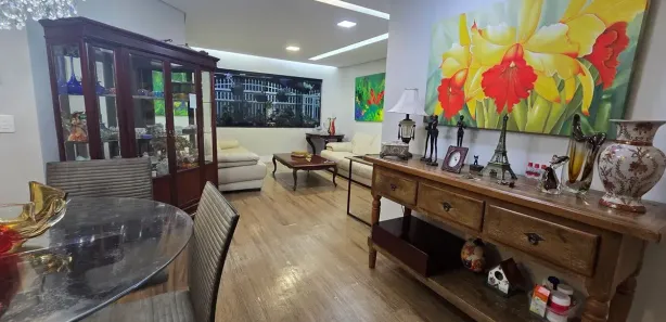 Casa com 4 Quartos à venda, 300m² no Guará I, Brasília