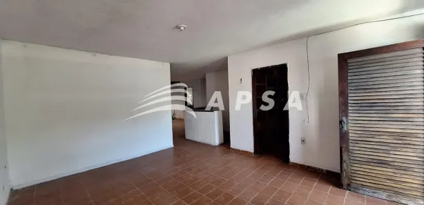 Prédio Inteiro com 3 Quartos para alugar, 254m² no Cidade dos Funcionários, Fortaleza