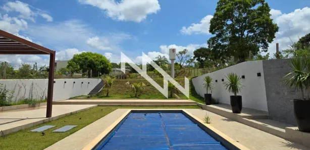 Sobrado com 5 Quartos à venda, 354m² no , Hidrolândia