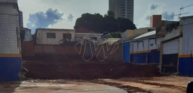 Prédio Inteiro à venda, 304m² no Centro, Araraquara