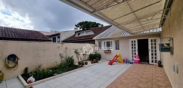 Sobrado com 3 Quartos à venda, 158m² no Centro, Piraquara
